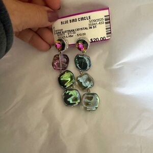 Beautiful dangle earrings Austrian Crystal Vintage